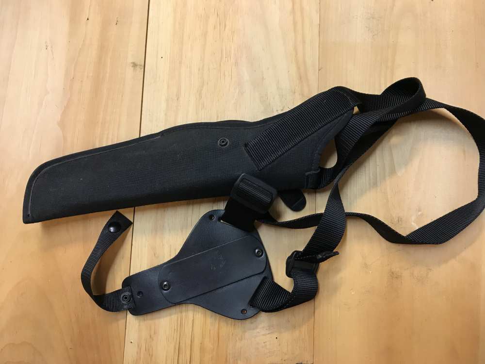 Uncle Mike’s Holsters-img-1