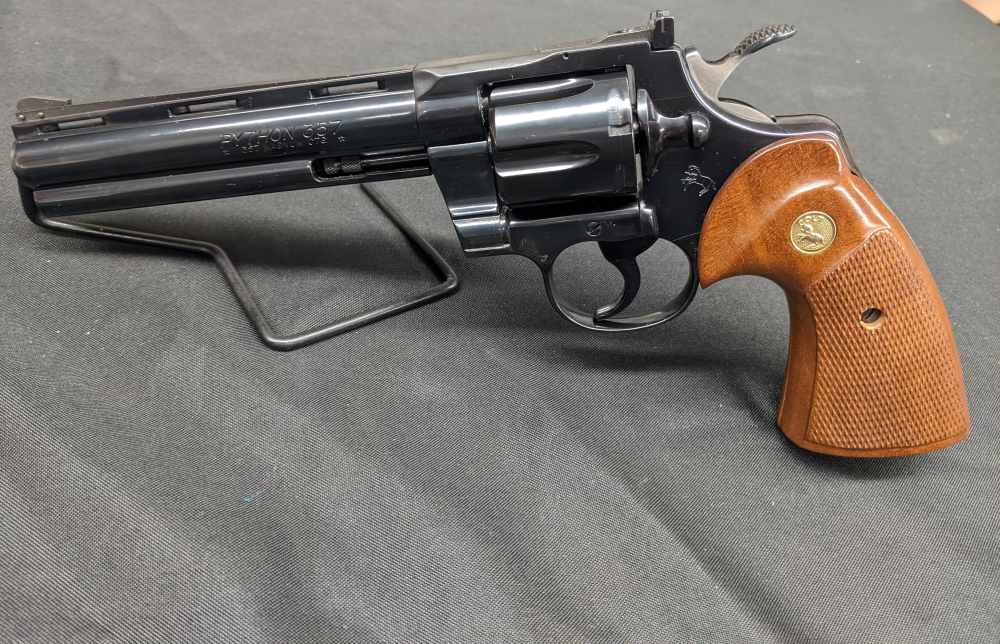 Pristine Colt Python .357 Magnum With Box Manual Etc-img-4
