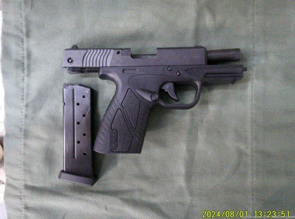 Bersa BP9CC 9mm Semi Auto Pistol-img-2