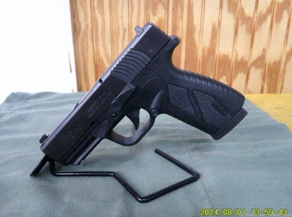 Bersa BP9CC 9mm Semi Auto Pistol-img-5