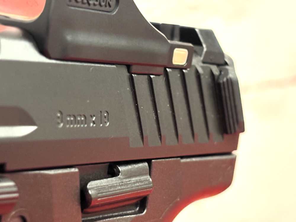 Factory New Heckler & Koch VP9 SCS 9mm Pistol w/ Green Holosun No Reserve!-img-6