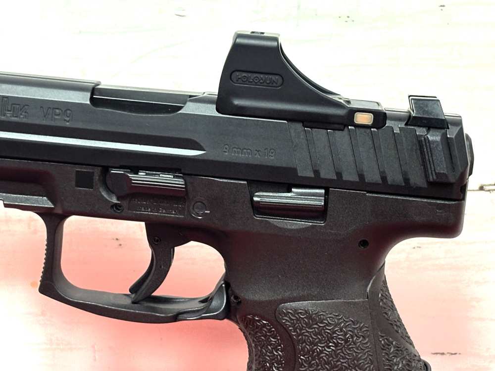 Factory New Heckler & Koch VP9 SCS 9mm Pistol w/ Green Holosun No Reserve!-img-2