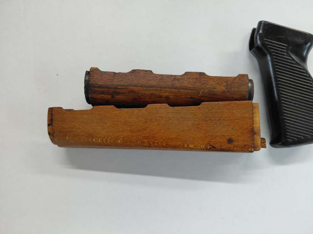 Yugoslavian AK-47 hand guard set M-64-img-4