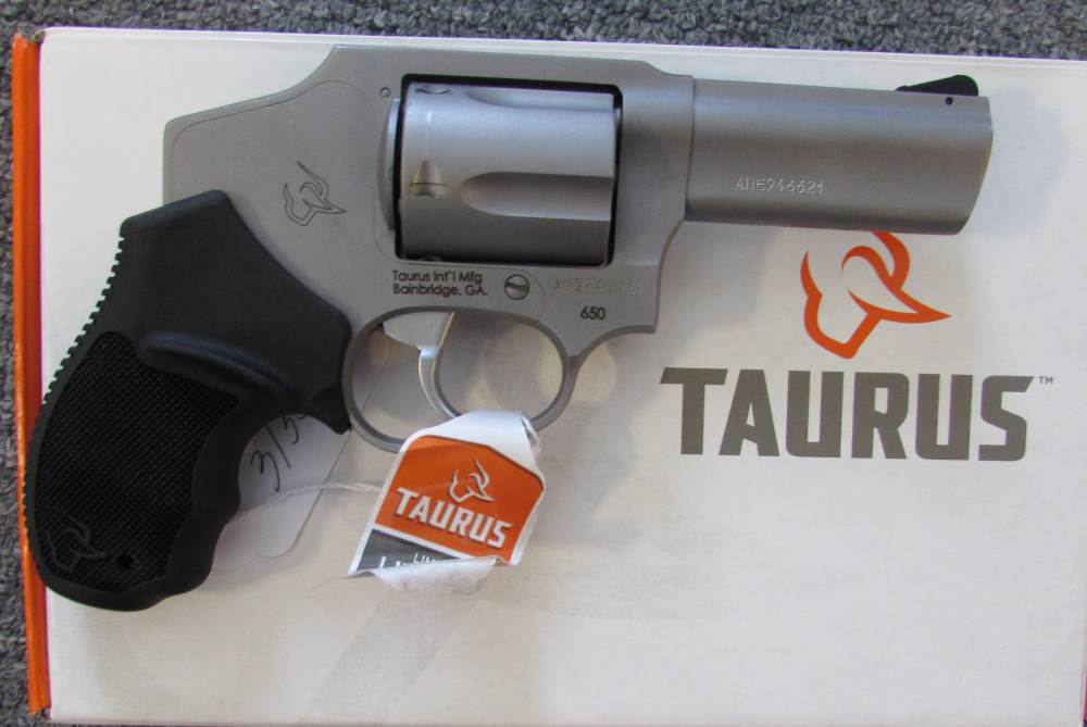 Taurus model 650 Stainless 357 Magnum revolver-img-2