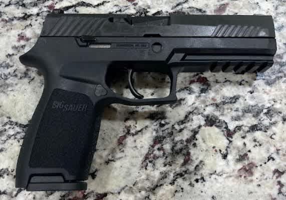 Sig Sauer P320 with Night Sights 9mm-img-2