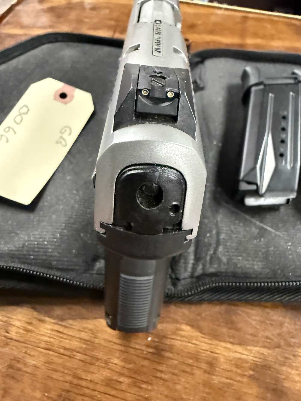 Preowned Ruger SR9c 9mm 2-tone pistol with (2) magazines -img-10