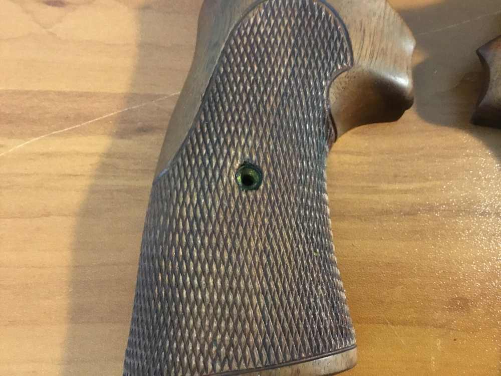 COLT PYTHON Custom wood grips with thumb rest NEW-img-3