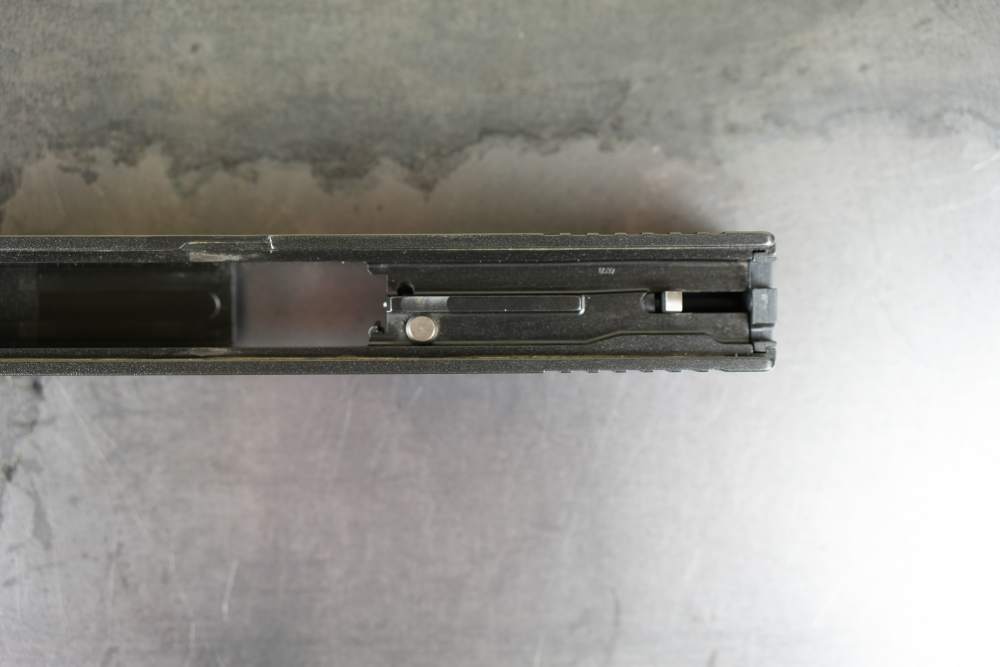Glock 22 Gen3 – .40 S&W – 5 Mags - LaserMax – Original Case & Manual -img-24