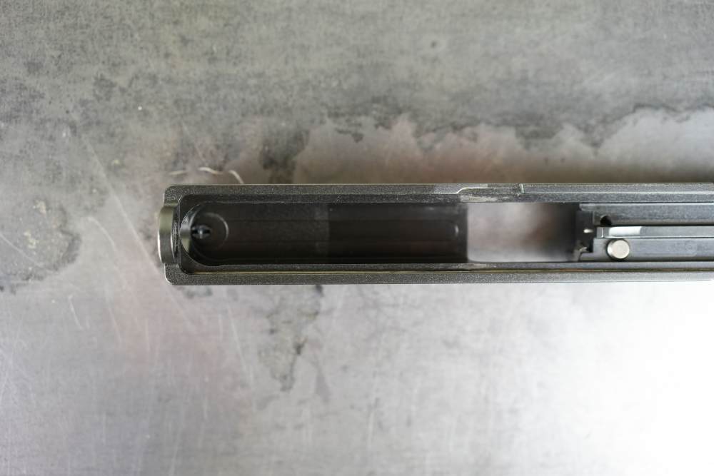 Glock 22 Gen3 – .40 S&W – 5 Mags - LaserMax – Original Case & Manual -img-25