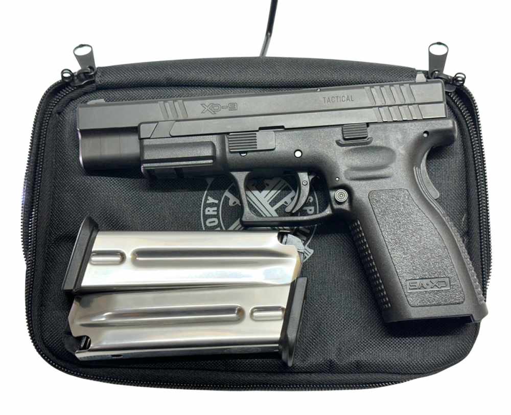 SPRINGFIELD ARMORY XD-9 SEMI AUTOMATIC 9MM PISTOL-img-0