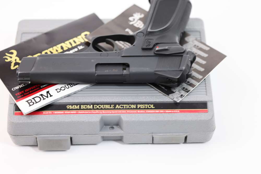 Browning BDM 15 round DA/SA in 9mm made in 1994-img-5