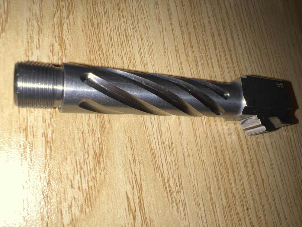 New Barrel for Glock 19 Thick Spiral Stainless Steel – Gen 1-4 -img-4