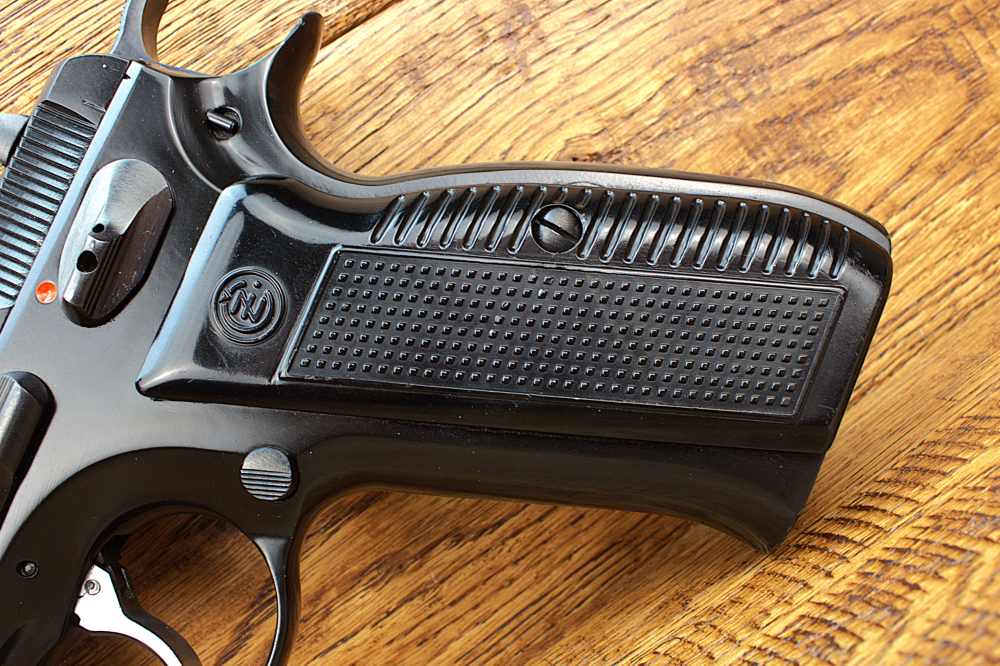 CZ 75 9mm; Vintage original Cold War pistol Manufactured 1984 !-img-11