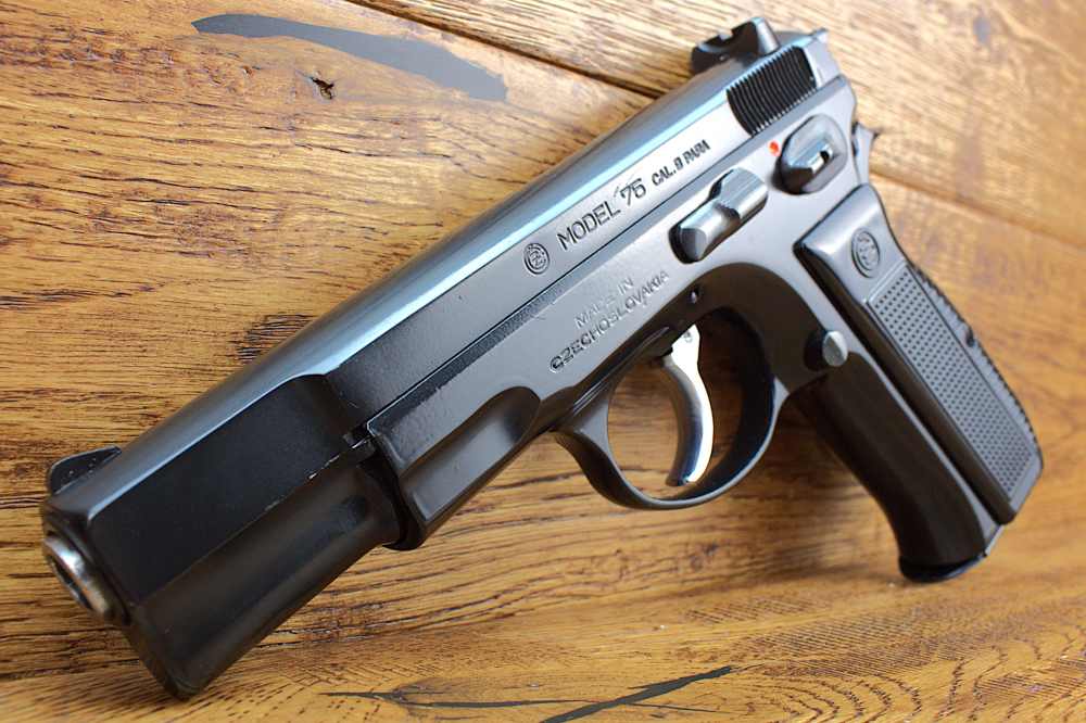 CZ 75 9mm; Vintage original Cold War pistol Manufactured 1984 !-img-0