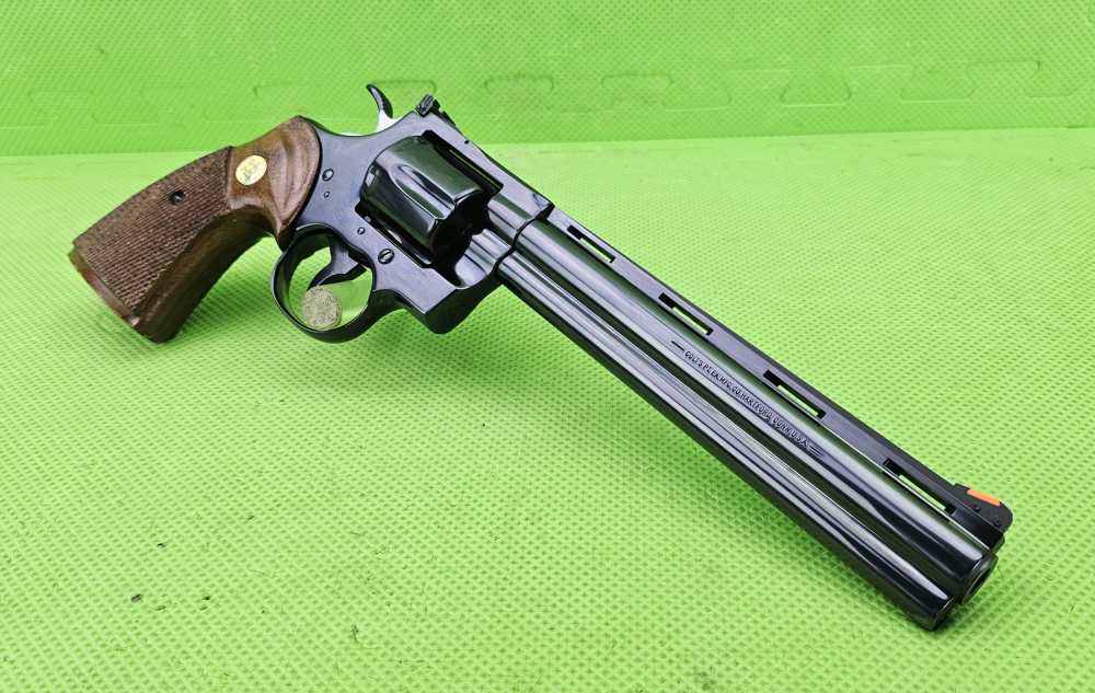 COLT PYTHON * 8-INCH * BORN 1990 ROYAL BLUE 357 MAG 8" GEN 3 GRIPS-img-12