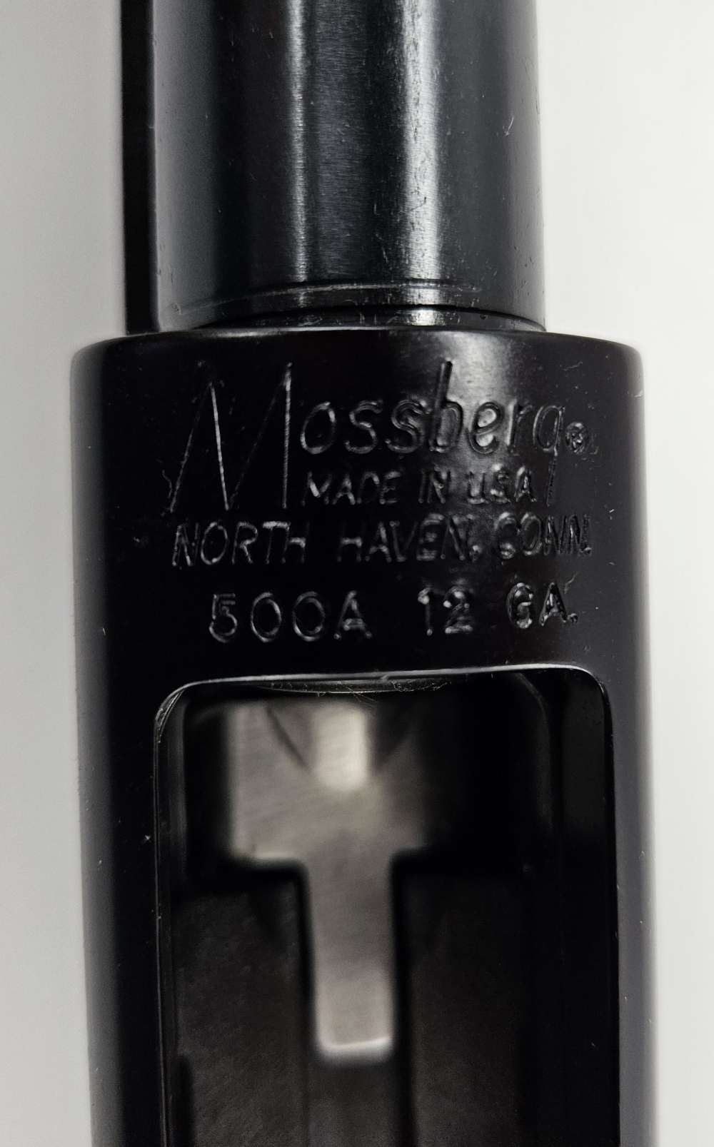 Mossberg 500A 12 ga. 28" 2.75 & 3" Modified Choke BLACK Synthetic   UNFIRED-img-5