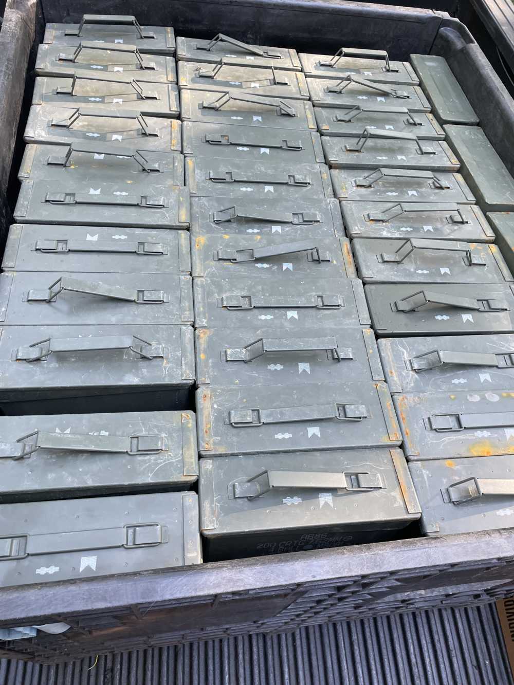180 ammo cans 30 caliber pick up only-img-0
