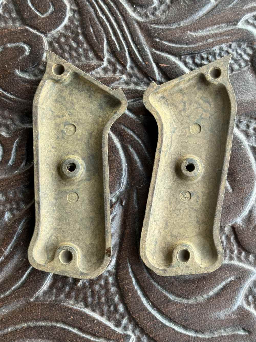 MP40 GRIPS original-img-1