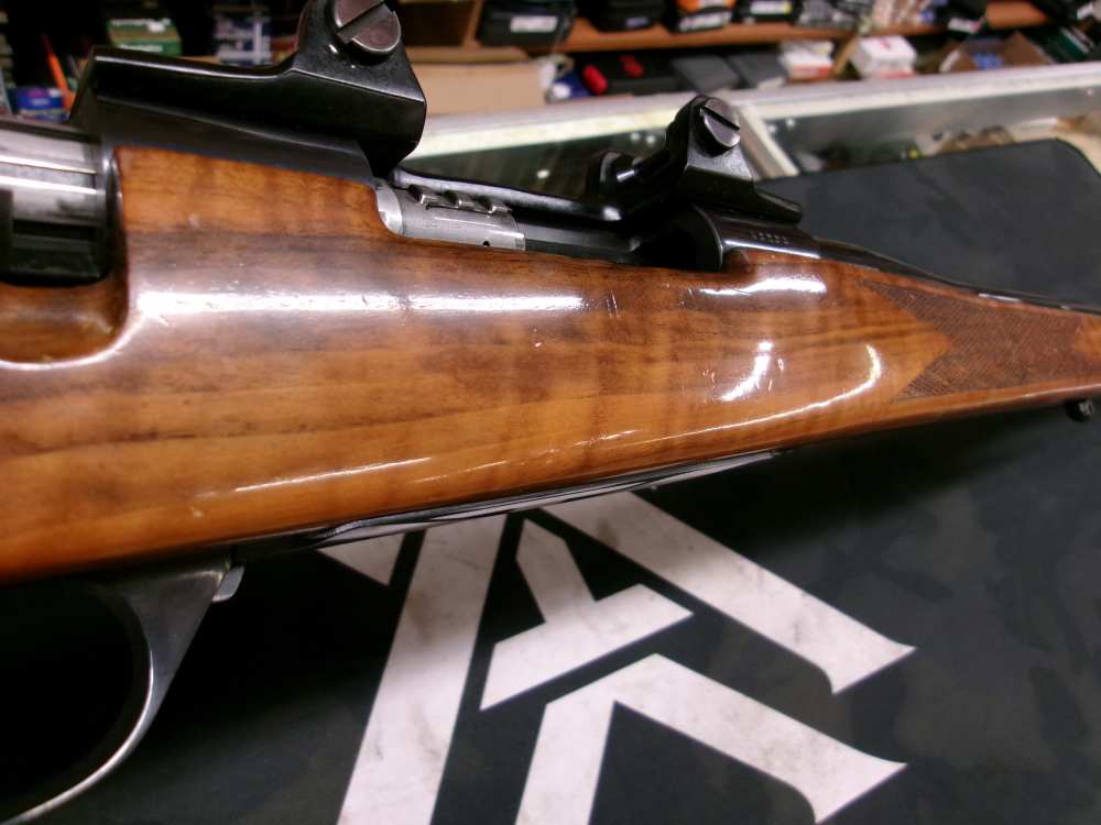 Weatherby Mark V Deluxe .300 WBY MAG Made in Germany-img-12