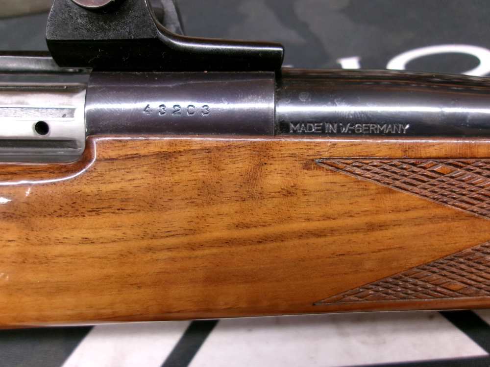 Weatherby Mark V Deluxe .300 WBY MAG Made in Germany-img-6