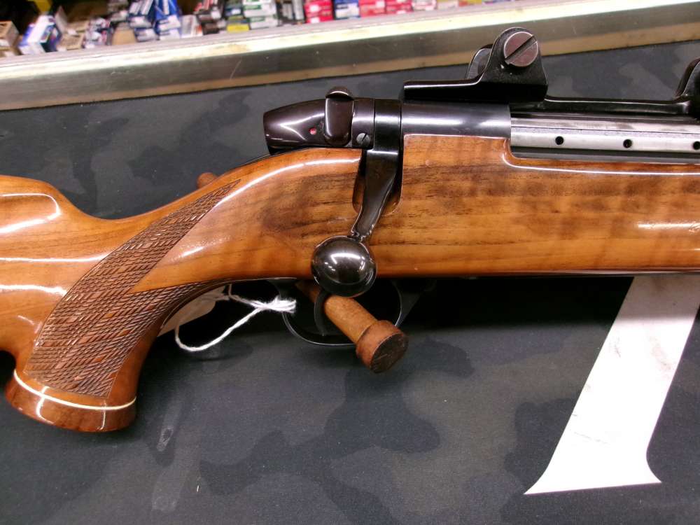 Weatherby Mark V Deluxe .300 WBY MAG Made in Germany-img-8