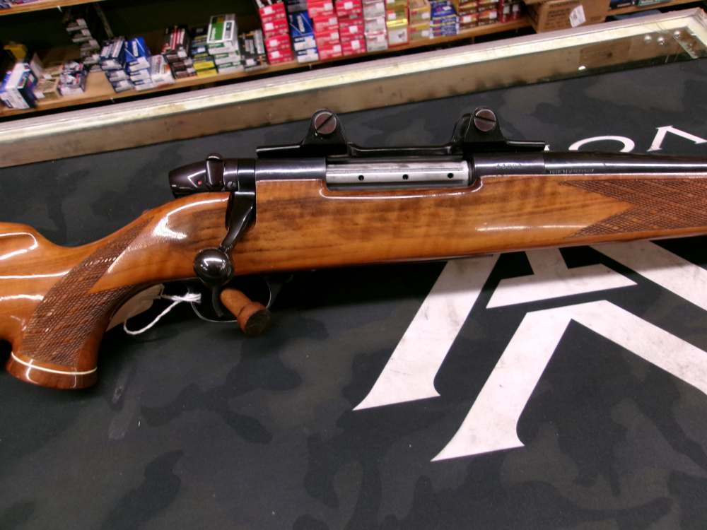 Weatherby Mark V Deluxe .300 WBY MAG Made in Germany-img-2