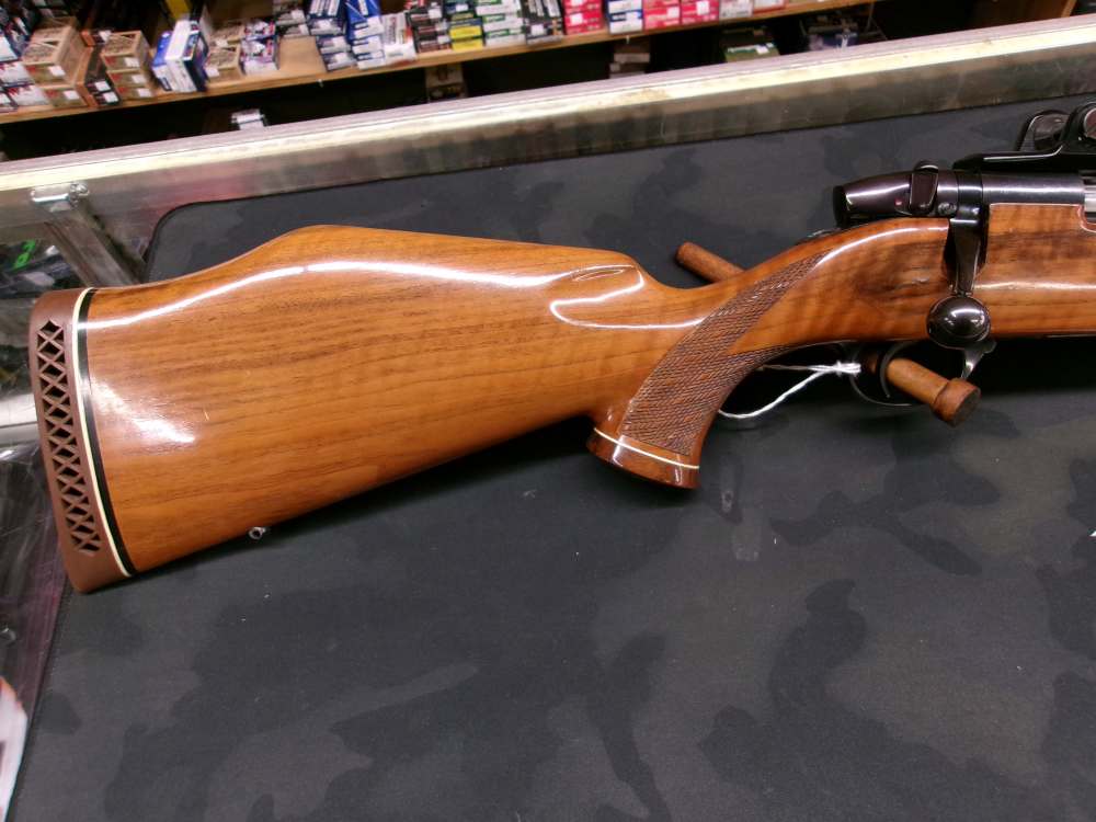 Weatherby Mark V Deluxe .300 WBY MAG Made in Germany-img-1