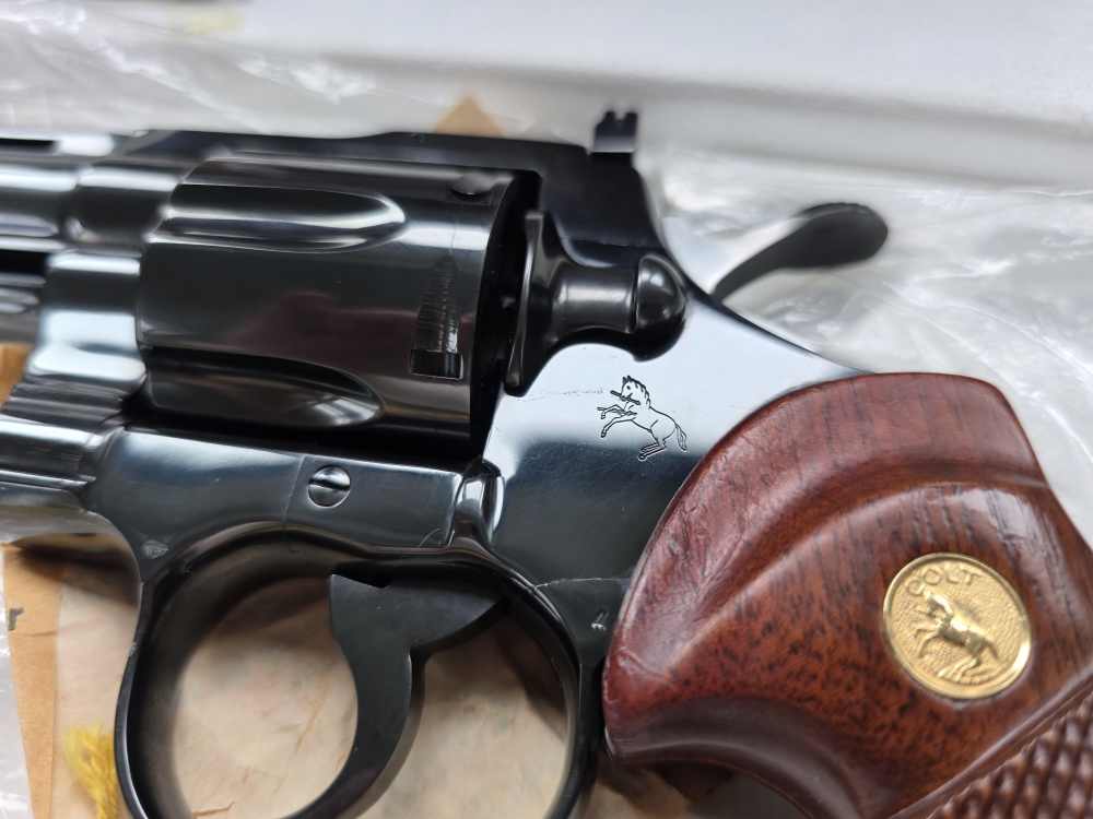  Colt Python 357 Mag 8 inch New in original box Rare -img-2