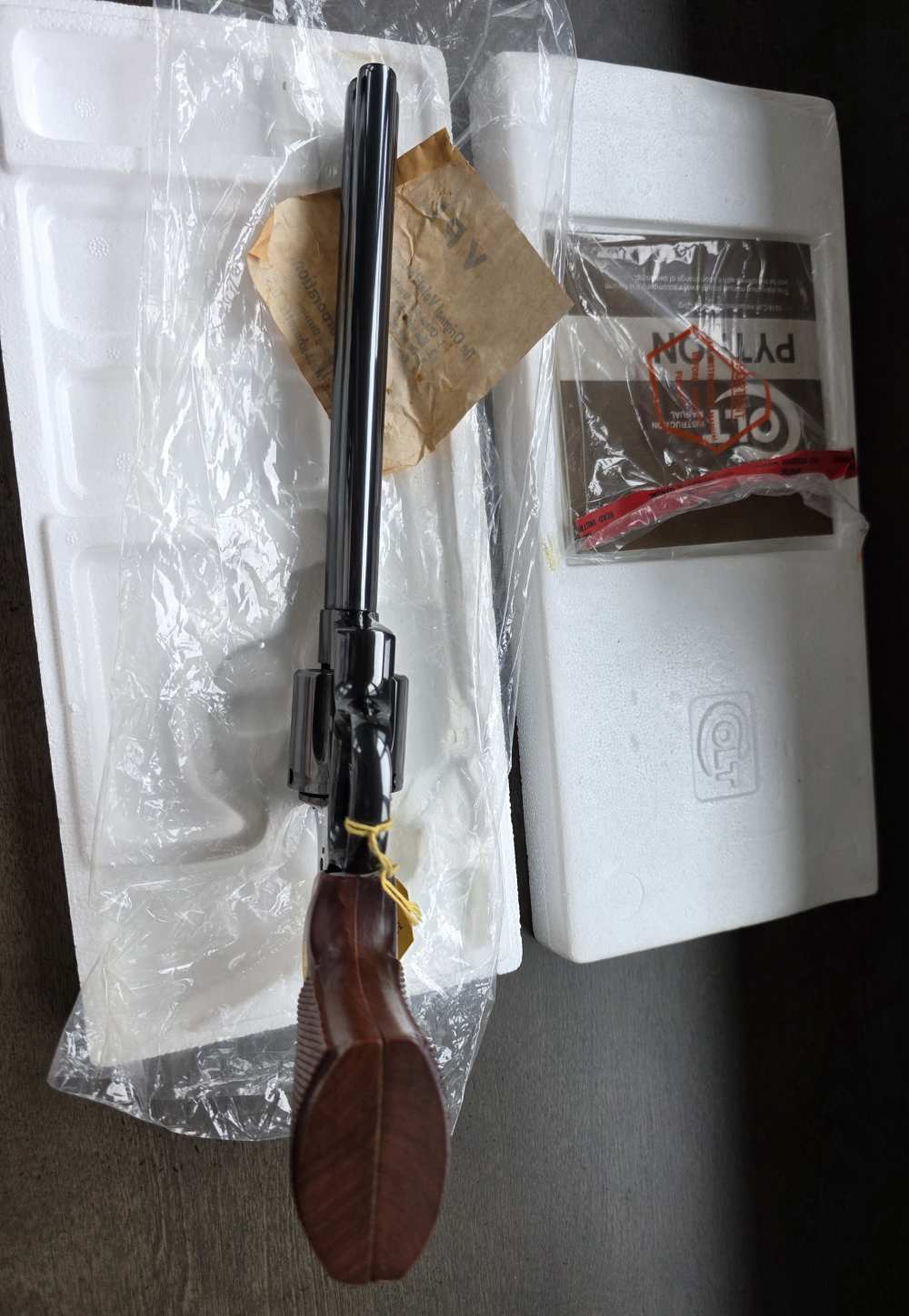  Colt Python 357 Mag 8 inch New in original box Rare -img-7
