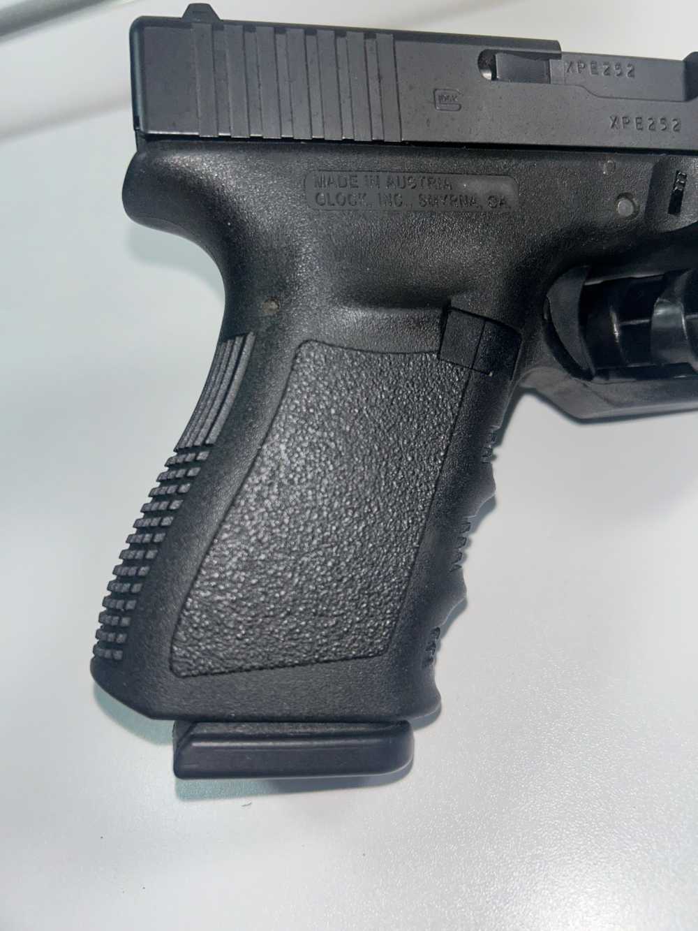 GLOCK 23 GEN 3 .40 S&W PISTOL-img-2