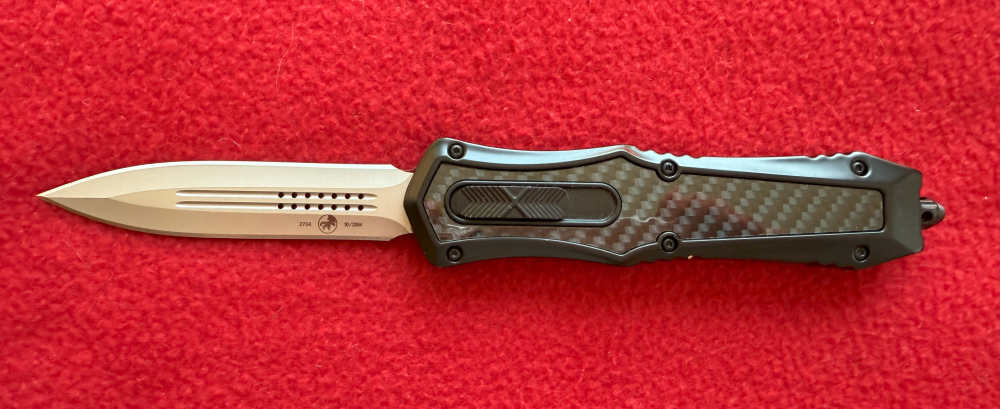 OTF Automatic Knife Scarab  with a 4" Double Edge SS Blade.-img-1