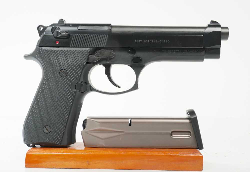 Beretta M9 Limited Edition 1 of 5000 Green box 9mm WOW RARE *USED*-img-1