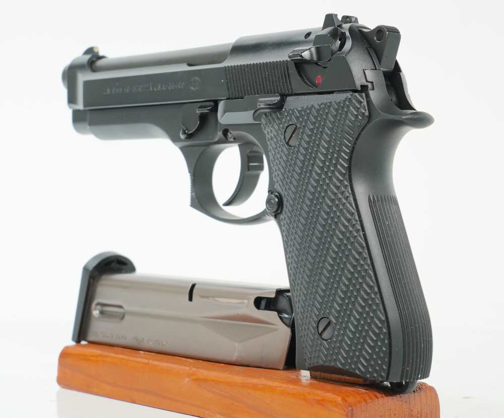 Beretta M9 Limited Edition 1 of 5000 Green box 9mm WOW RARE *USED*-img-11
