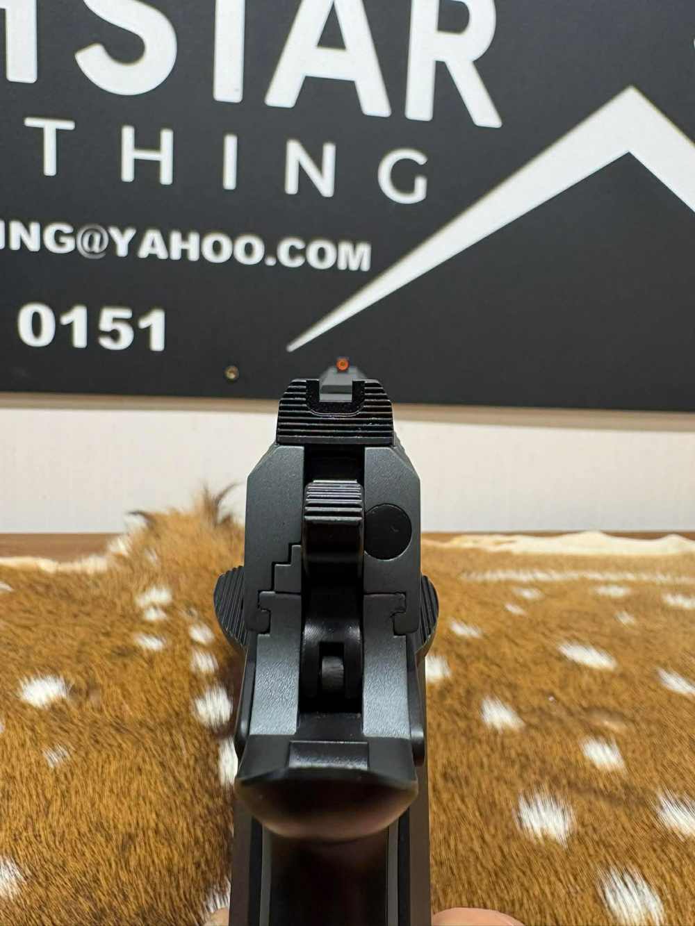 Tisas 1911 Night Stalker-img-4