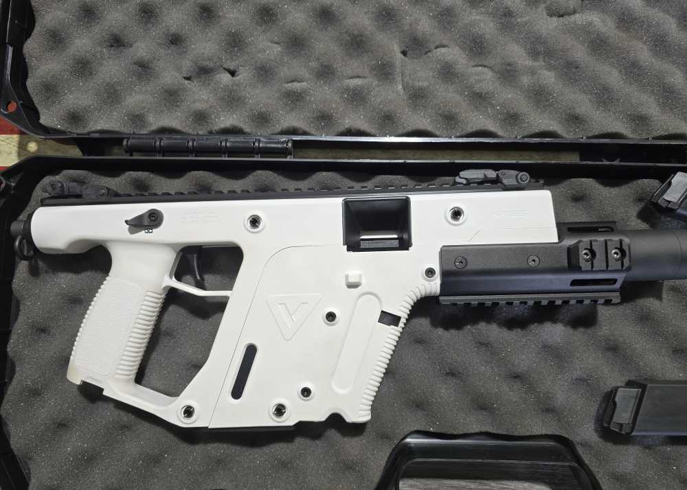 Kriss Vector SDP Gen II (White) .22LR 6.5" Like New White Rare -img-1
