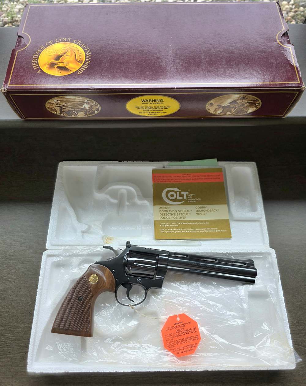Colt Diamondback 22LR 100% Never Fired  box and all items intact Rare Wow -img-0