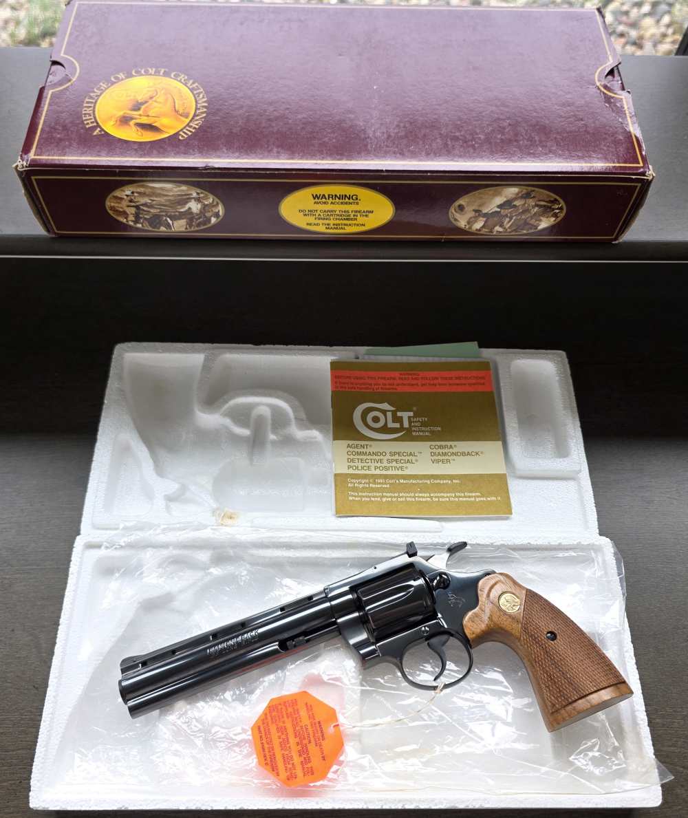 Colt Diamondback 22LR 100% Never Fired  box and all items intact Rare Wow -img-3