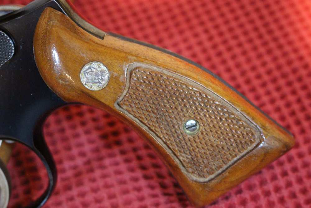 Smith & Wesson 17-2 K-22 Masterpiece 1965 + Manual VERY GOOD-img-1