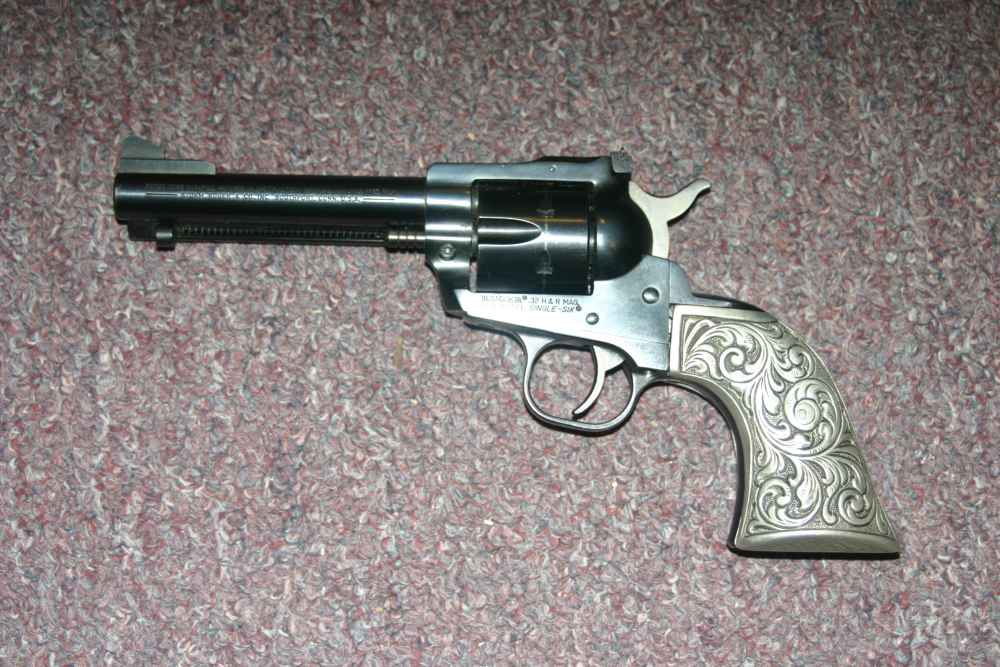 Ruger Single Six .32 H&R Mag in VG Condition-img-6