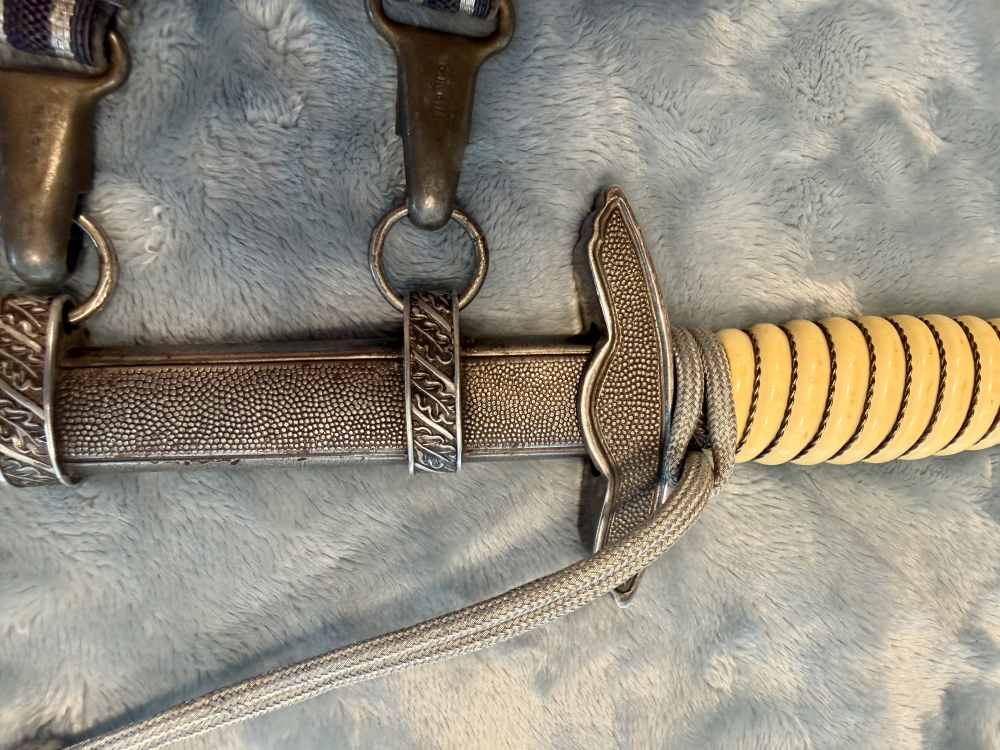 2ND MODEL LUFTWAFFE W/ HANGERS & Original Portepee - Paul Weyersberg-img-12