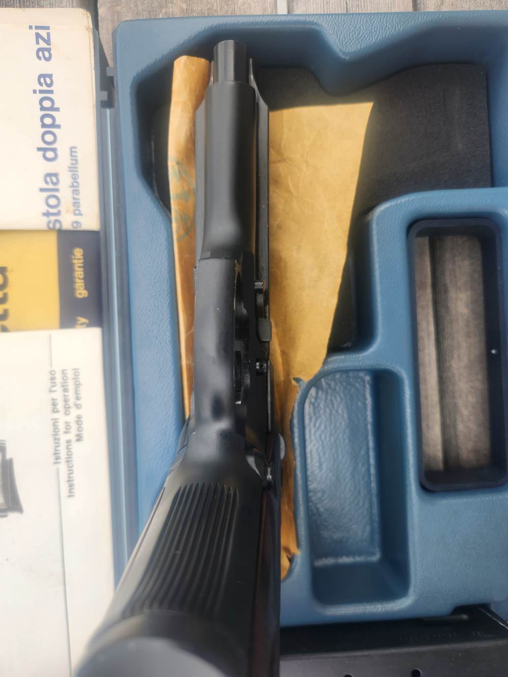 EARLY ITALIAN Berden import Beretta 92F ALL factory access.  no warning lab-img-5
