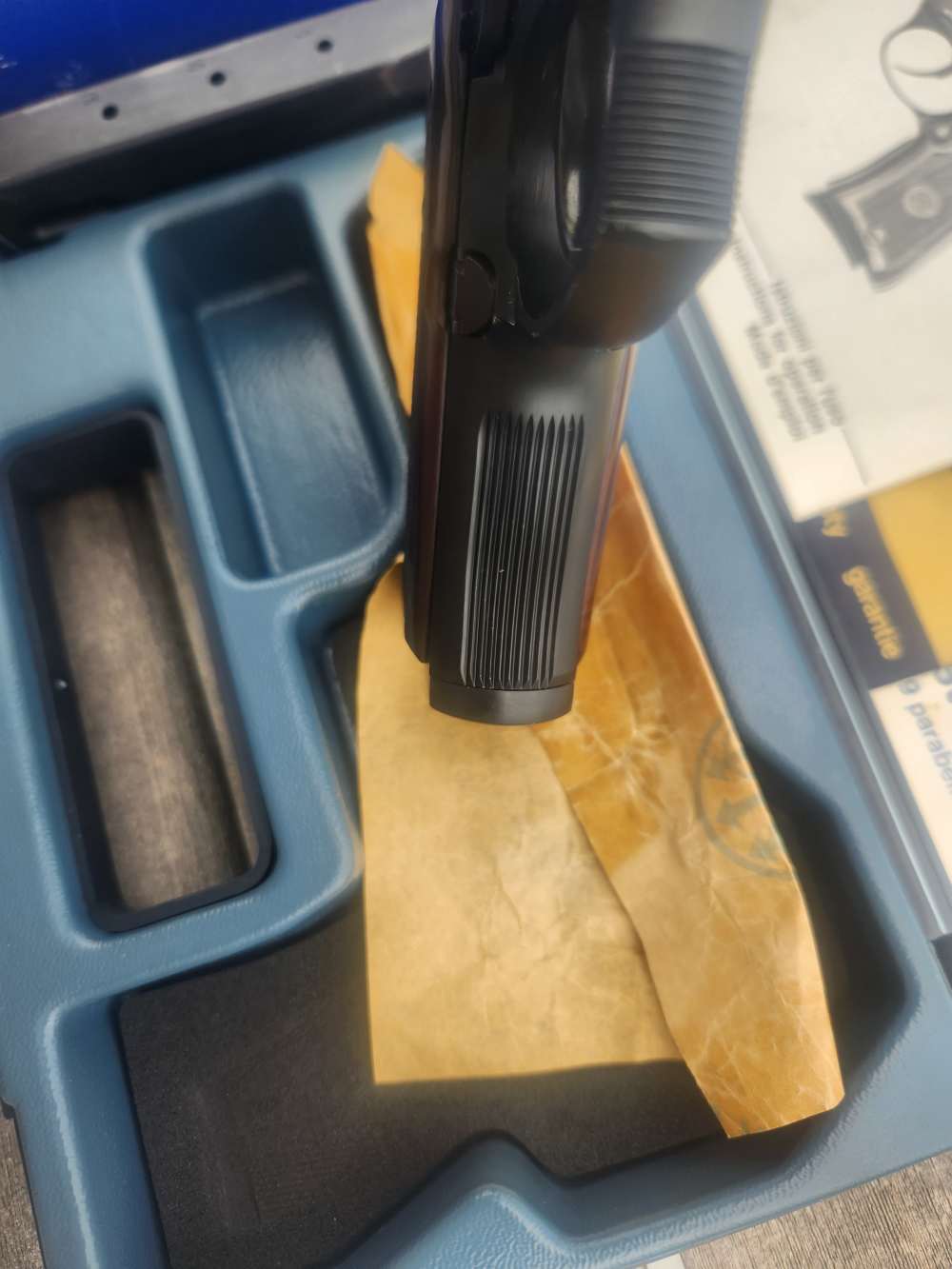EARLY ITALIAN Berden import Beretta 92F ALL factory access.  no warning lab-img-9