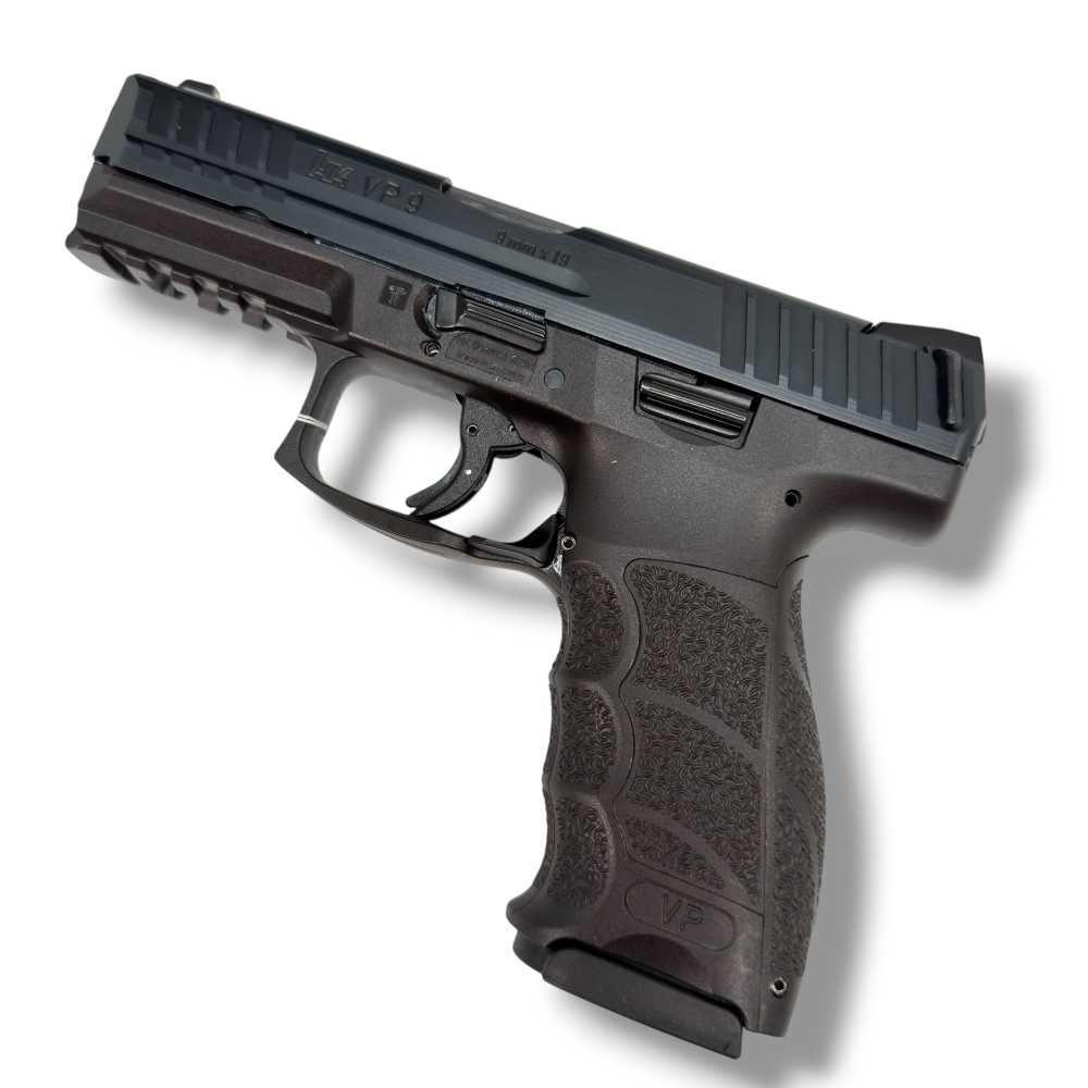 Preowned Heckler & Koch VP9 V1Pistol 9mm With Case-img-1