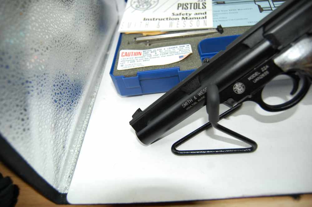 Smith & Wesson Model 22A Pistol matching factory case manual wood grips -img-13