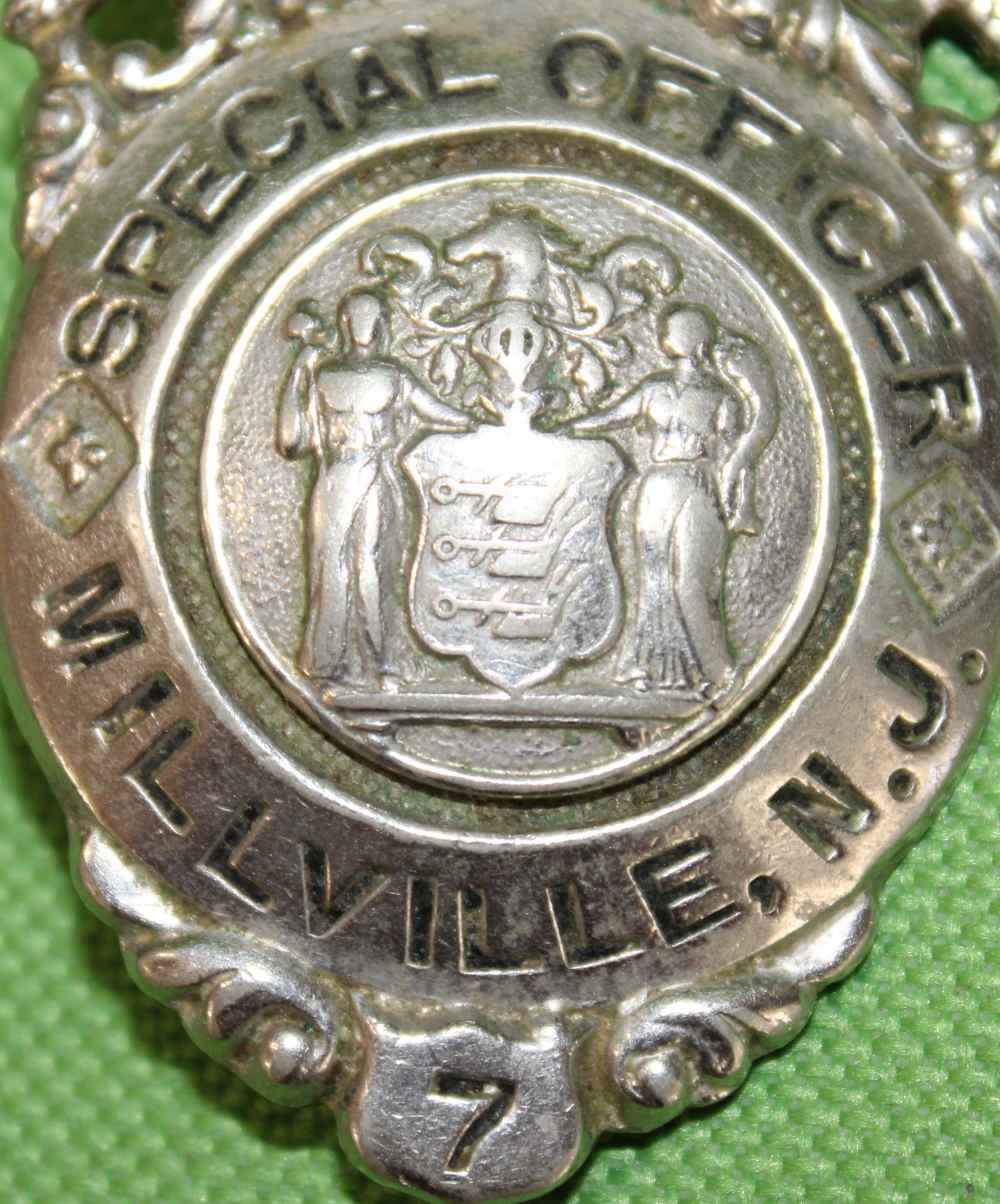 Vintage "Special Officer" Millville New Jersey LAW BADGE 40s-60s Era GJK!-img-1