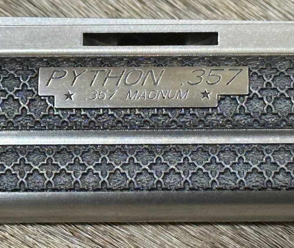 ROYAL CHATEAU COLT PYTHON 357 MAG 6" BY ALTEMONT GRADE AAA ENGRAVED-img-16