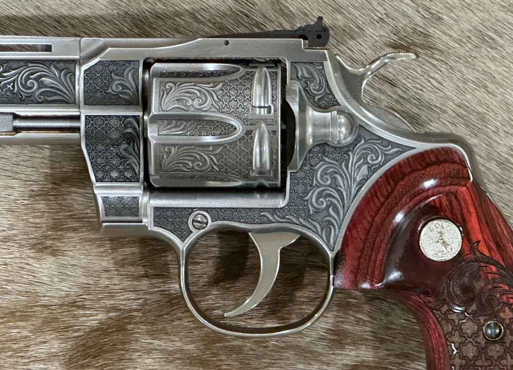 ROYAL CHATEAU COLT PYTHON 357 MAG 6" BY ALTEMONT GRADE AAA ENGRAVED-img-13
