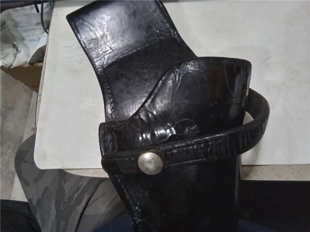 DON HUME H216 No. 2. 4 inch black leather holster-img-4