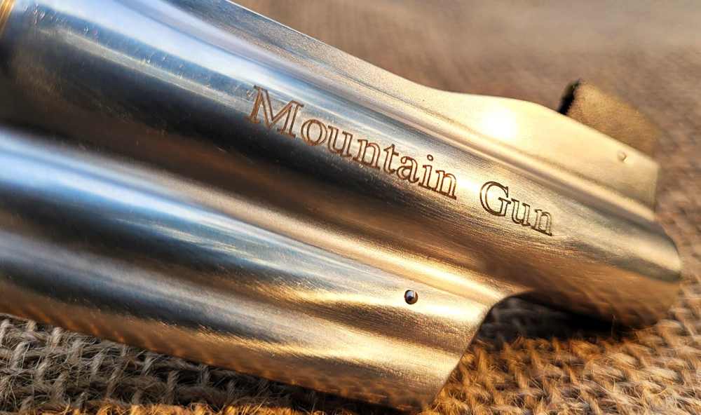 SMITH & WESSON 629 MOUNTAIN GUN 44MAG 4" SS BEAR HUG GRIPS -img-6