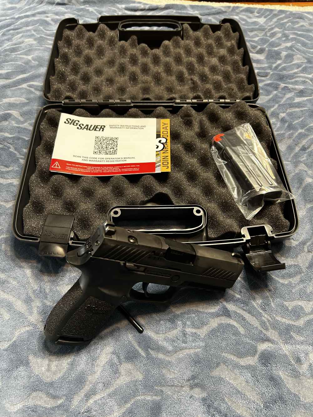 Sig Sauer P320 Compact-img-1